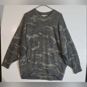 Express One Eleven Oversized Sweatshirt Dark Camo ELNC Size Large